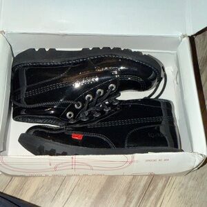 Kickers Kids Black Patent Lace-Up Dress Shoes